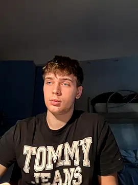 Snapshot of Fappatore_Nato05 chatting on 09/29/25, 10:20 Fappatore Nato05 online show from 09/29/25, 10:20