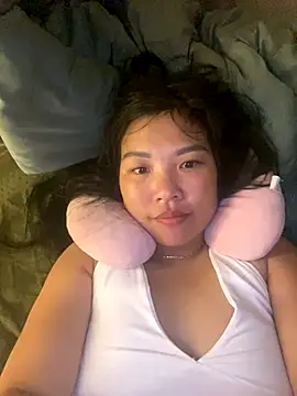 Snapshot of sexybaby_00 chatting on 10/05/25, 05:17 sexybaby 00 online show from 10/05/25, 05:17
