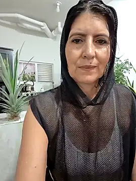 Snapshot of swity_foster chatting on 06/10/26, 02:16 swity foster online show from 06/10/26, 02:16