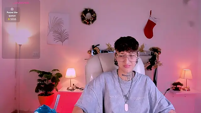 Luci Rose online show from 12/04/25, 03:38