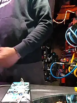 twistafatpipe online show from 10/18/25, 09:43