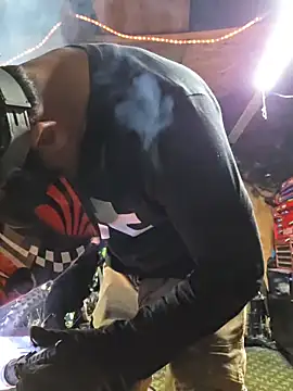 twistafatpipe online show from 11/18/25, 03:34