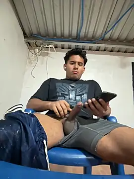 Snapshot of Johnxxx22 chatting on 11/19/25, 08:14 Johnxxx22 online show from 11/19/25, 08:14