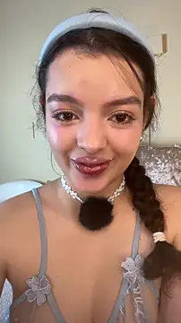 AriaHeavenss online show from 11/15/25, 01:14