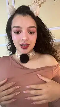 AriaHeavenss online show from 11/22/25, 12:31