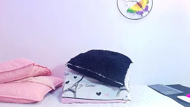 Snapshot of Vero_Temptation chatting on 09/26/25, 03:10 Vero Temptation online show from 09/26/25, 03:10