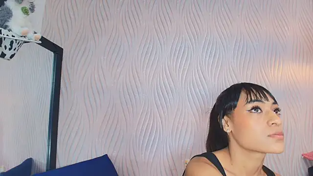 Snapshot of Vero_Temptation chatting on 12/15/25, 12:20 Vero Temptation online show from 12/15/25, 12:20