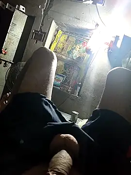 honey beby online show from 09/28/25, 03:50