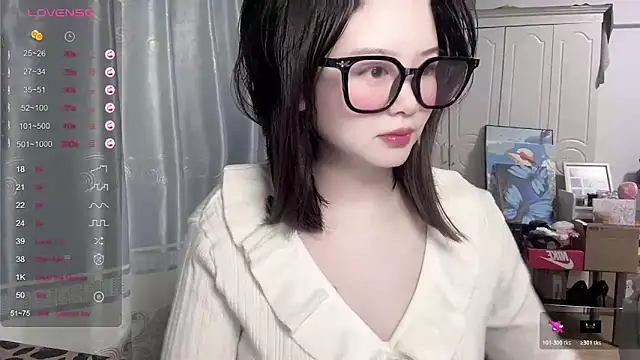 tender-11 online show from 12/04/25, 11:08