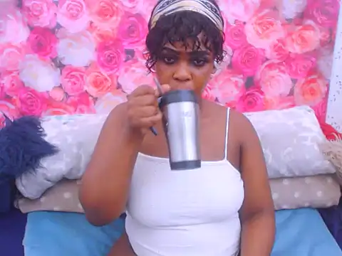 MiniMinaj online show from 11/26/25, 08:15