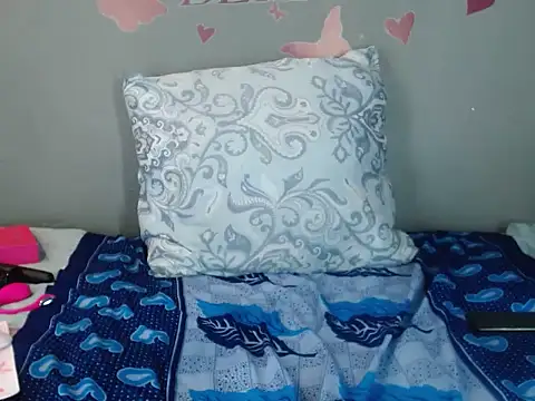 SWEETBERRYxXx online show from 04/24/26, 10:28