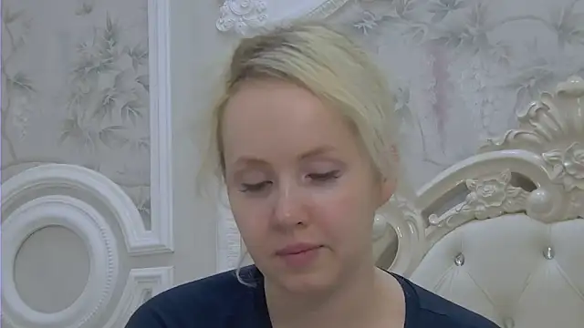 EllieFrosty  online show from 07/15/26, 03:12