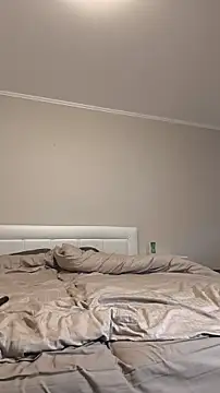 Snapshot of evafolver chatting on 01/15/26, 07:24 evafolver online show from 01/15/26, 07:24