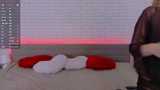 Snapshot of evafolver chatting on 02/25/26, 09:19 evafolver online show from 02/25/26, 09:19