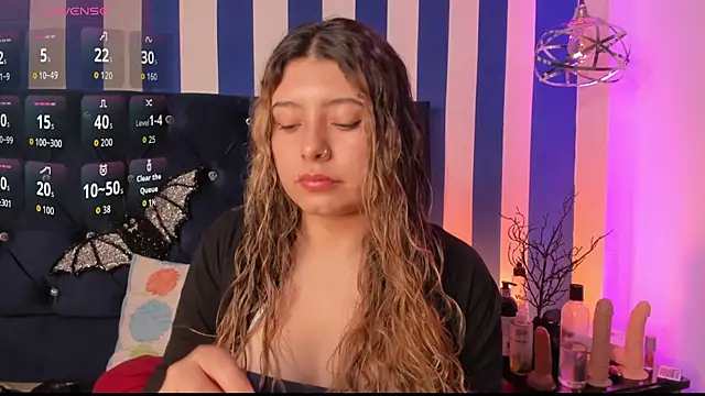 valeria rouse28 online show from 10/16/25, 05:14