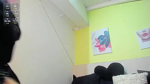 AtheneaArbelaez  online show from 11/05/25, 08:20