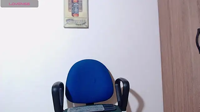 MaloryGolosa online show from 04/21/26, 04:19