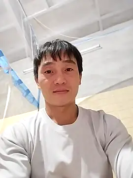 Snapshot of Boytasexy chatting on 09/29/25, 06:18 Boytasexy online show from 09/29/25, 06:18