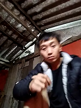 Snapshot of Boytasexy chatting on 11/04/25, 03:55 Boytasexy online show from 11/04/25, 03:55