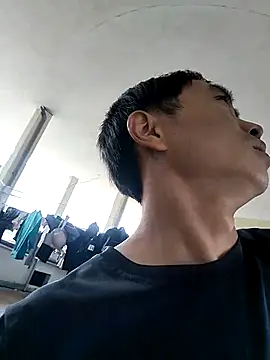 Snapshot of Boytasexy chatting on 11/23/25, 04:23 Boytasexy online show from 11/23/25, 04:23