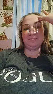 Snapshot of Kiss_Eva chatting on 01/04/25, 02:46 Kiss Eva online show from 01/04/25, 02:46