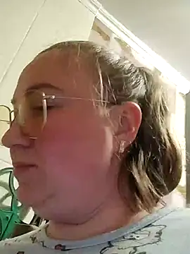 Snapshot of Kiss_Eva chatting on 03/10/25, 08:56 Kiss Eva online show from 03/10/25, 08:56