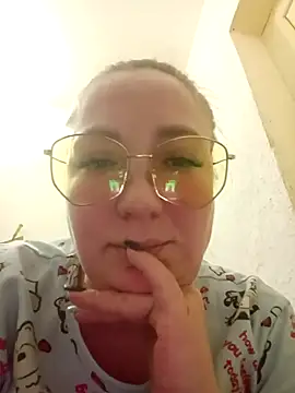 Kiss Eva online show from 03/30/26, 05:03