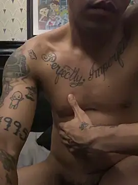 Snapshot of KarlKambing chatting on 11/08/25, 05:34 KarlKambing online show from 11/08/25, 05:34