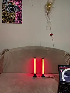 April Purr online show from 03/23/26, 08:18