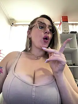 CurvyLust x online show from 02/23/26, 02:14