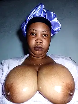 Snapshot of OCEANSQUITERXXX chatting on 06/03/26, 12:57 OCEANSQUITERXXX online show from 06/03/26, 12:57