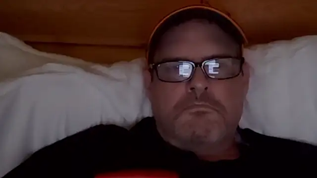 Snapshot of One_Man_For_You chatting on 12/04/25, 06:16 One Man For You online show from 12/04/25, 06:16