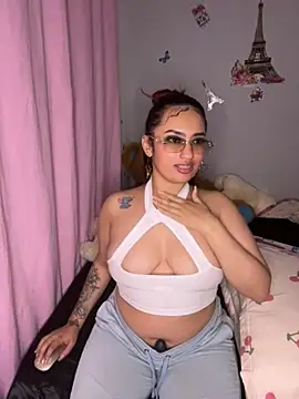 naomirouse  online show from 11/14/25, 04:11