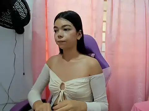 shy luna18 online show from 09/21/25, 01:13