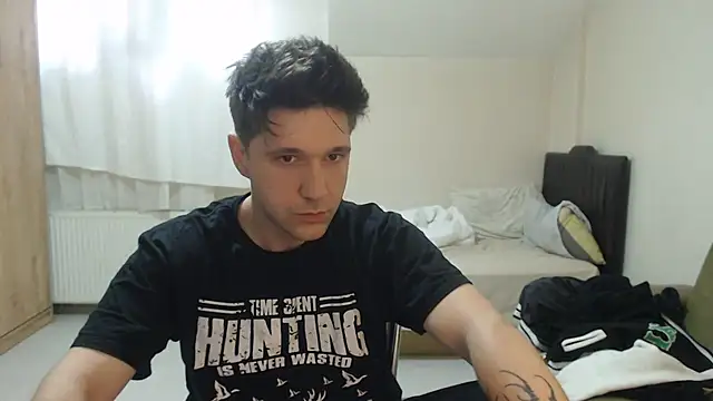 Snapshot of 2handsomemann chatting on 05/26/26, 10:00 2handsomemann online show from 05/26/26, 10:00