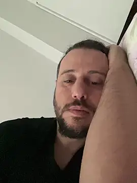 Snapshot of paleron34 chatting on 02/15/26, 06:21 paleron34 online show from 02/15/26, 06:21