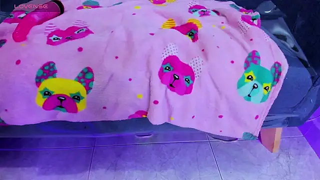 ShaunaDream online show from 10/10/25, 03:11