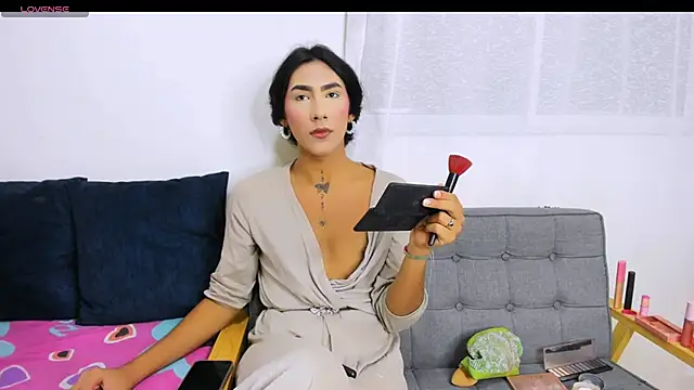 Snapshot of zou_quira chatting on 11/07/25, 11:27 zou quira online show from 11/07/25, 11:27