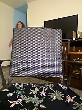 LacyLaurent online show from 04/21/26, 01:42