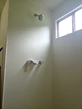 LacyLaurent online show from 04/21/26, 03:50