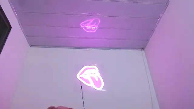 valerii fox 69 online show from 02/25/26, 03:27