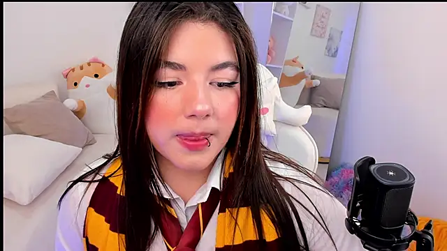 dolce antonellaa online show from 10/26/25, 01:00