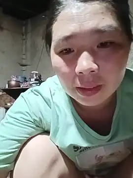 quynhkoolbae online show from 05/18/26, 12:00