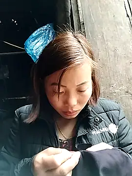 Annaacutee online show from 12/15/25, 01:21