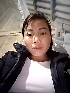 Annaacutee online show from 12/17/25, 01:17