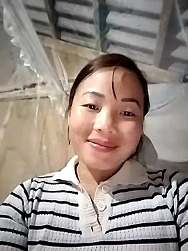 Annaacutee online show from 12/19/25, 12:12