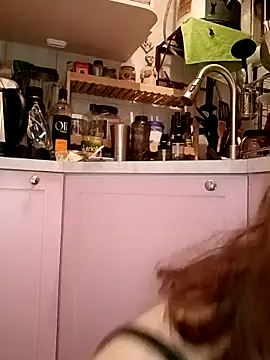 Snapshot of MoonBlueSex chatting on 09/15/25, 05:18 MoonBlueSex online show from 09/15/25, 05:18