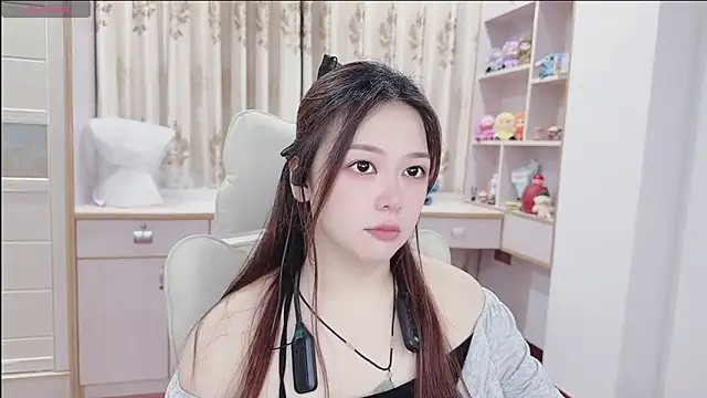 Snapshot of Lcey_66 chatting on 07/21/26, 01:24 Lcey 66 online show from 07/21/26, 01:24