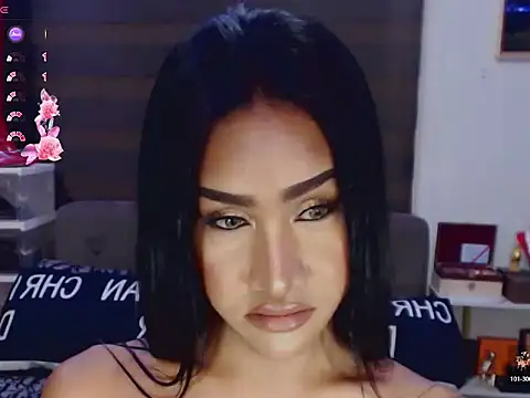 Snapshot of SeductiveVictoria chatting on 05/15/26, 04:30 SeductiveVictoria online show from 05/15/26, 04:30