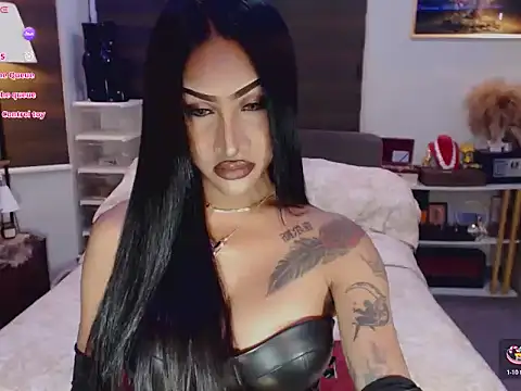 Snapshot of SeductiveVictoria chatting on 07/12/26, 01:57 SeductiveVictoria online show from 07/12/26, 01:57